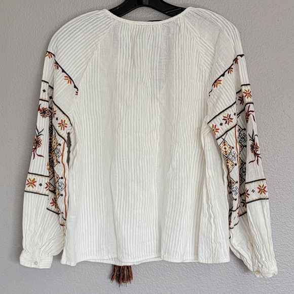 ZARA LONG SLEEVE WHITE TOP/ SIZE S. - Picture 2 of 10